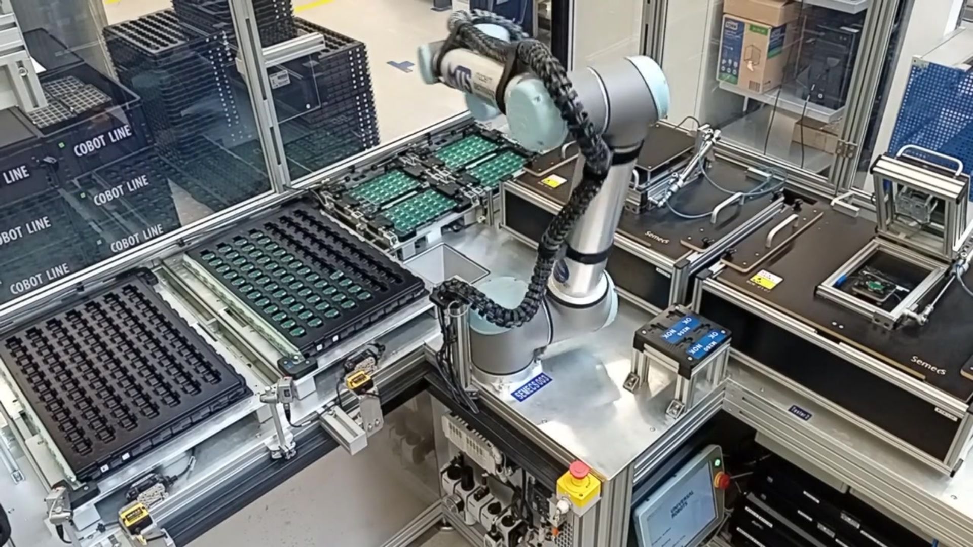 Cobot